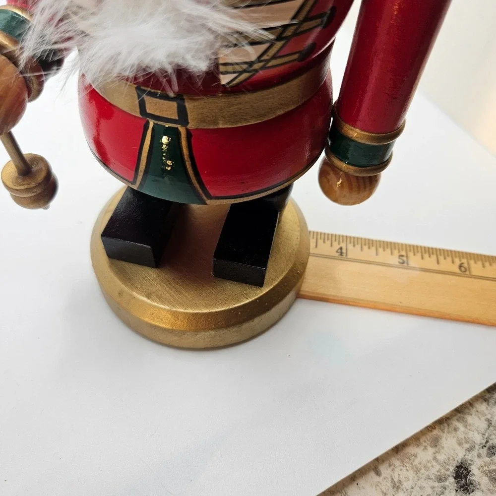 Vintage Wooden King Nutcracker 8